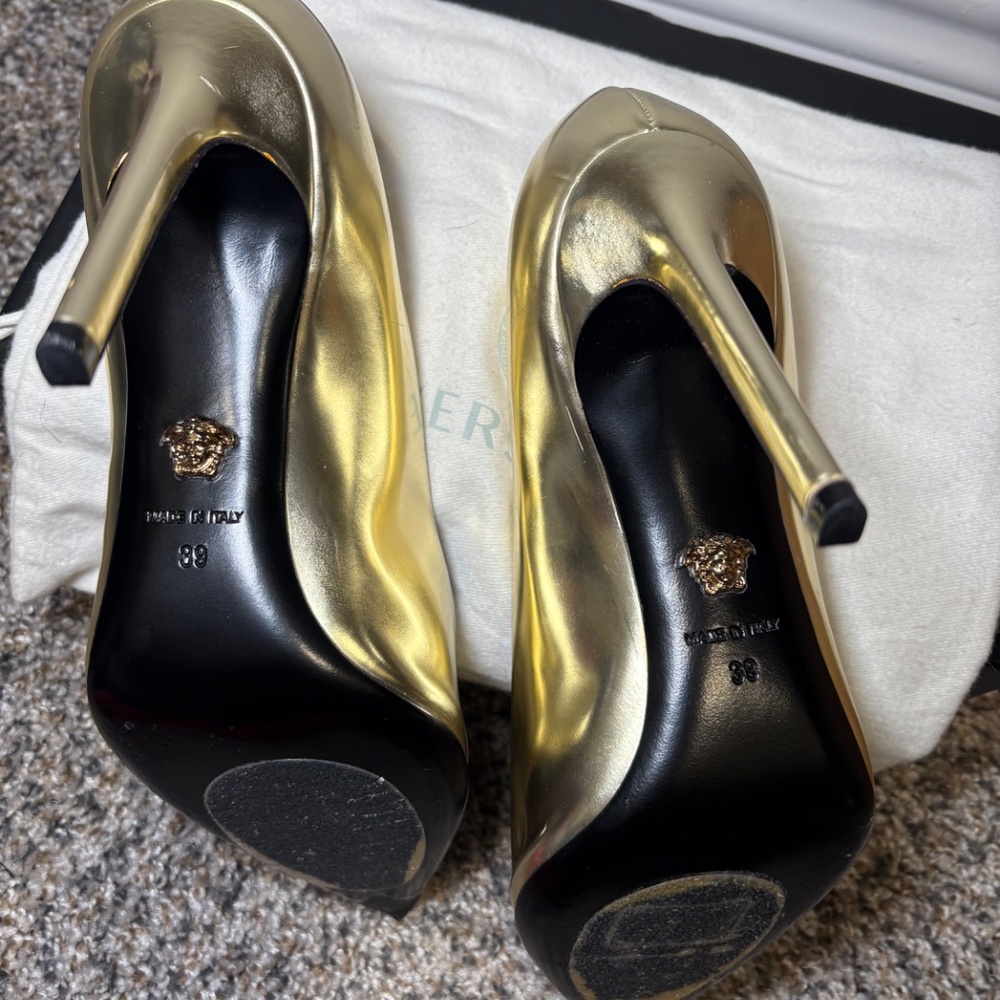 Versace Gold Medusa Heels Size 39 - Picture 5 of 5